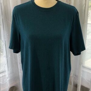 🎄 Denver Hayes turquoise T-shirt  size small